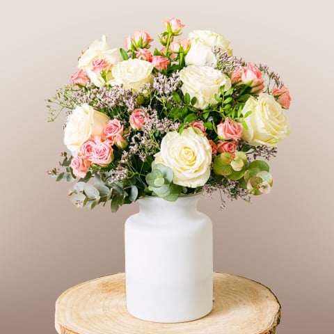 Rose Delight: Roses and Limonium Rose Delight: Roses and Limonium