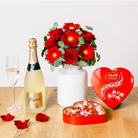 Love in Bloom: Cava and chocolates Love in Bloom: Cava and chocolates