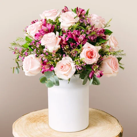 Pink Bloom: Roses and Alstroemerias Pink Bloom: Roses and Alstroemerias