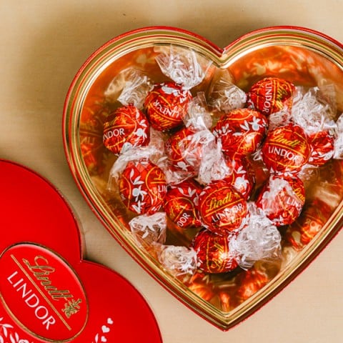 Darlin’: Selection of Sweet Treats and Teddy Bear highlight Darlin’: Selection of Sweet Treats and Teddy Bear highlight