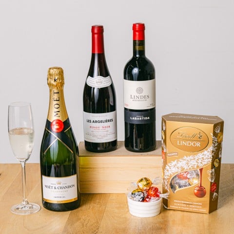 Silky Opulence: Red Wines and Champagne Silky Opulence: Red Wines and Champagne